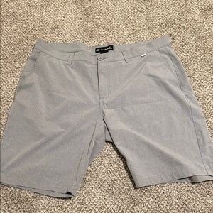 Travis Mathew gray size 40 shorts